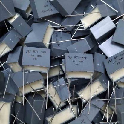 R71PI3330503EK 330NF 630V 15 0.1 KEMET POLYESTER KONDANSATÖR resmi