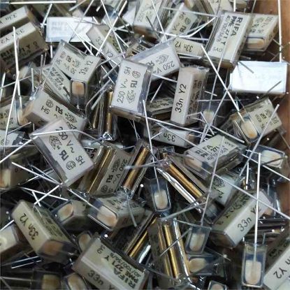 PME271Y533MR19T0 33NF 250V 20mm KEMET POLYESTER KONDANSATÖR resmi