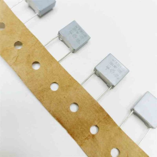 4.7NF 300V 10mm VISHAY POLYESTER KONDANSATÖR resmi