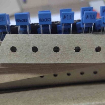 B32529S823J834 82NF 63V 5mm EPCOS POLYESTER KONDANSATÖR resmi