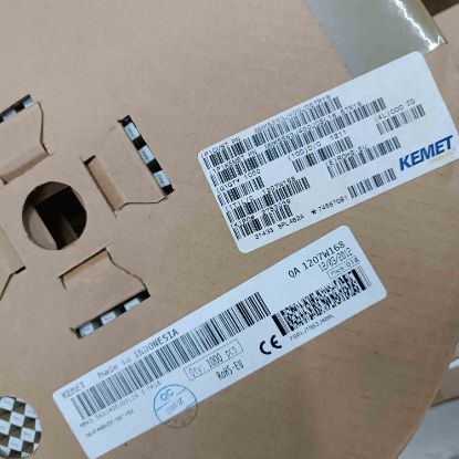 MMK5563J400J05L16.5TR18 56NF 400V 5 0.05 KEMET POLYESTER KONDANSATÖR resmi