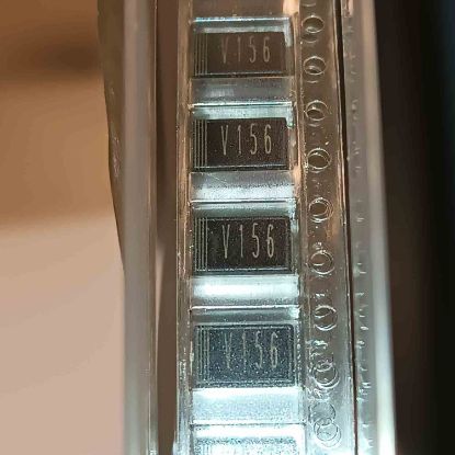 TSMIV156DSSR 15MF 35V D TANTAL KONDANSATÖR resmi