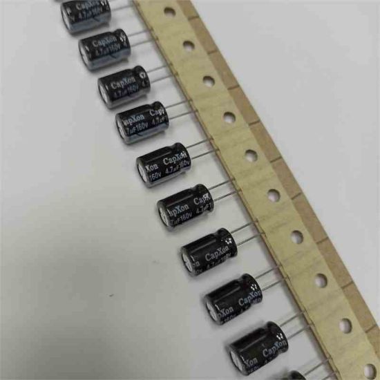 4.7MF 160V KONDANSATÖR resmi