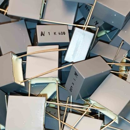 R60MI41004030K 1MF 400V 15 0.1 KEMET POLYESTER KONDANSATÖR resmi