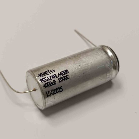 PEG124HL440BML1 4000MF 25V 125 KEMET AXIYEL KONDANSATÖR resmi