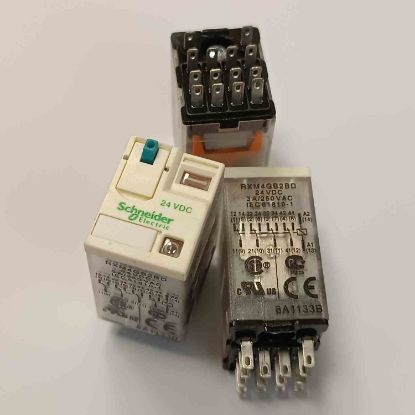 RXM4GB2BD 24VDC 3A 4C 14PIN SCHNIDER GÜÇ RÖLE resmi