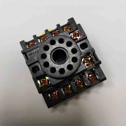 11 PIN RÖLE SOKETİ PF113A resmi