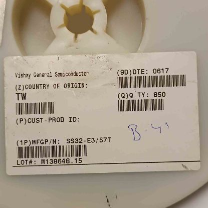 SS32-E3/57T 3A 20V SCHOYKY DİYOT resmi