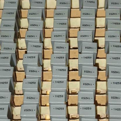 R79IC3100DQ40H 100NF 250V 5 0.025 KEMET POLYESTER KONDANSATÖR resmi