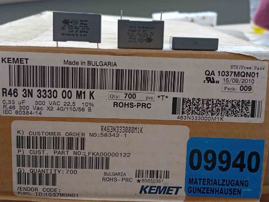 R463N333000M1K 330NF 310VAC KEMET POLYESTER KONDANSATÖR resmi