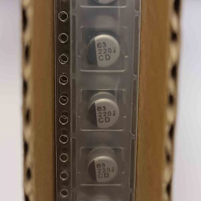 UCDOJ221MCL1GS 220MF 6.3V 6.6x6.6 NICHICON SMD KONDANSATÖR resmi