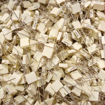 R82DC3150Z360J 150NF 63V 5 0.05 KEMET POLYESTER KONDANSATÖR resmi