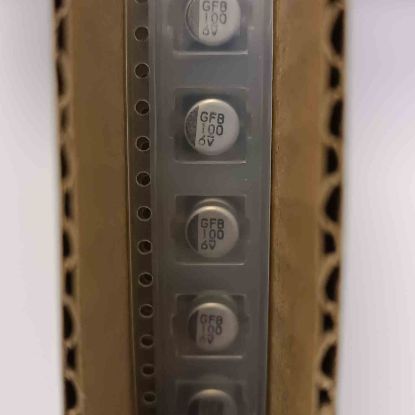 188827140 100MF 6V 6.3x5.5 RUBYCON SMD KONDANSATÖR resmi