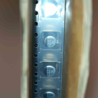 EMVZ6R3ADA470ME60 47MF 6.3V 5x6 NIPPON SMD KONDANSATÖR resmi