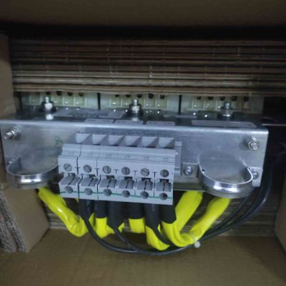 B84143V75R227 75A 520V EPCOS TRİMER KONDANSATÖR resmi