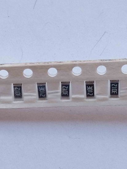 RC1206FR-10-30K1 30K1 1206 YAGEO SMD DİRENÇ resmi