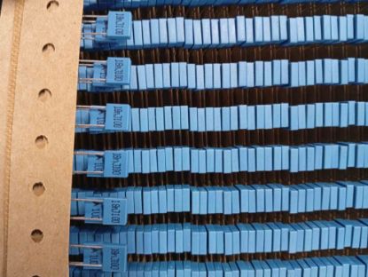 B32529S1183J834 18NF 100V  KONDANSATÖR resmi