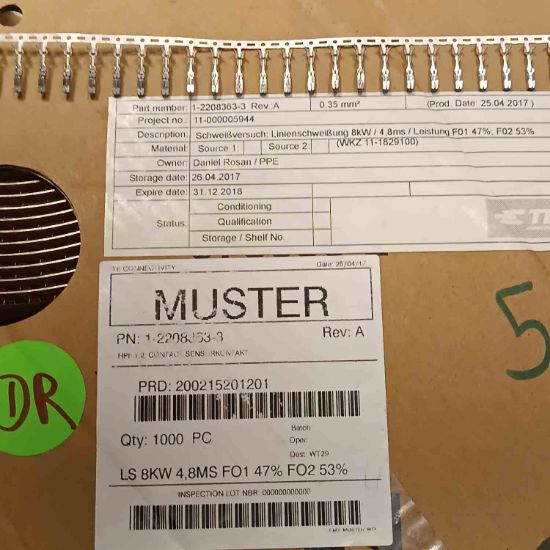 2208363-3 TYCO KONNEKTÖR resmi