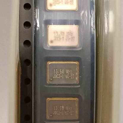 49030000741 13.5MHz SMD OSİLATÖR KRİSTALLER resmi