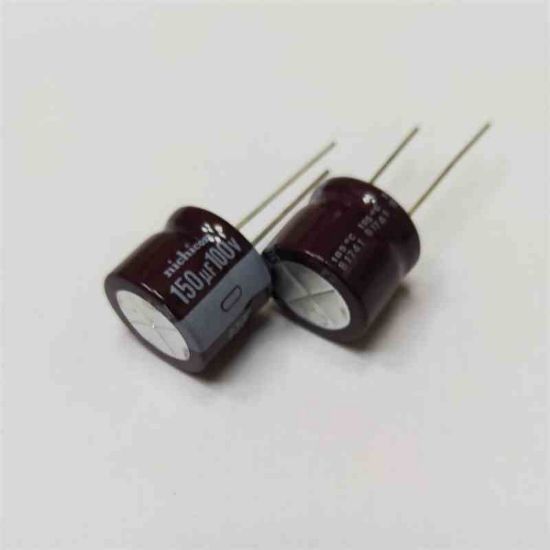 150MF 100V 17.5x15 NICHICON ELKO KONDANSATÖR resmi