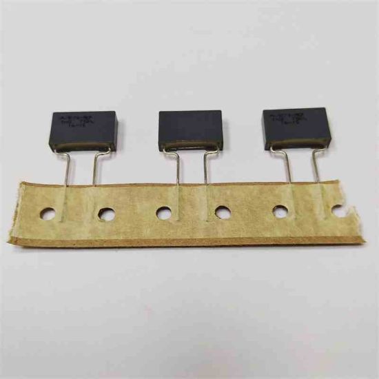 R747I1180KL0EJ 1.8NF 700VAC 15 0.05 KEMET POLYESTER KONDANSATÖR resmi