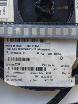 VCC1-BCD-8M250 OSİLATÖR KRİSTALLER resmi