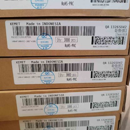 R82EC3100JE70K 100NF 100V 5 0.1 KEMET POLYESTER KONDANSATÖR resmi