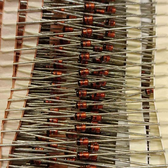 1N4732A (4.7V 1W)  ZENER  DİRENÇ resmi