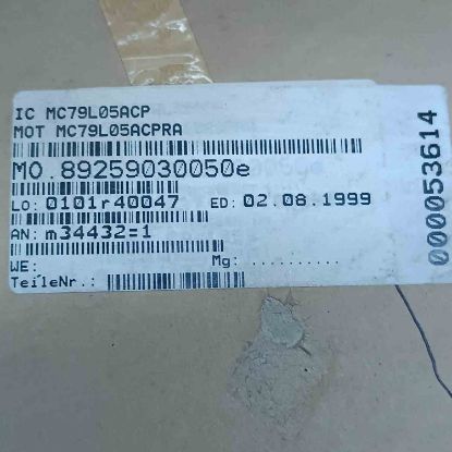 MC79L05ACPRA 5V TO92 MOTOROLA VOLTAJ REGÜLATÖRÜ ENTEGRELER resmi