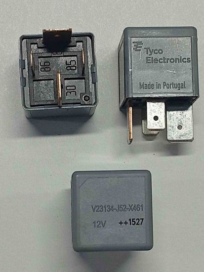 V23134-J52-X461 12V 30A 1C 4PIN TYCO Oto RÖLE resmi
