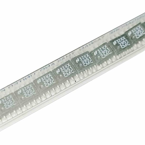 LP2951CMC SOIC8  ENTEGRELER resmi