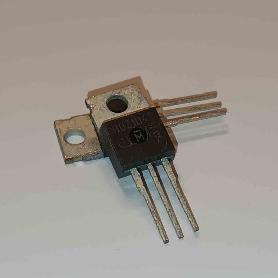 BUZ104 17.5A 50V TO220 MOSFET TRANSİSTÖR resmi