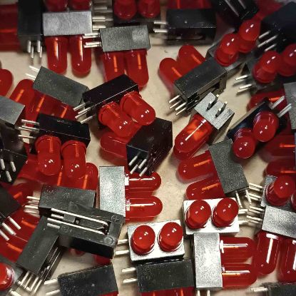 20026819004 ÇİFTLİ LED KIRMIZI SOKETLİ OSRAM OPTO resmi