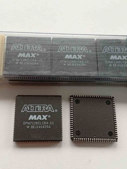 EPM7128ELC84-12 ALTERA ENTEGRELER resmi