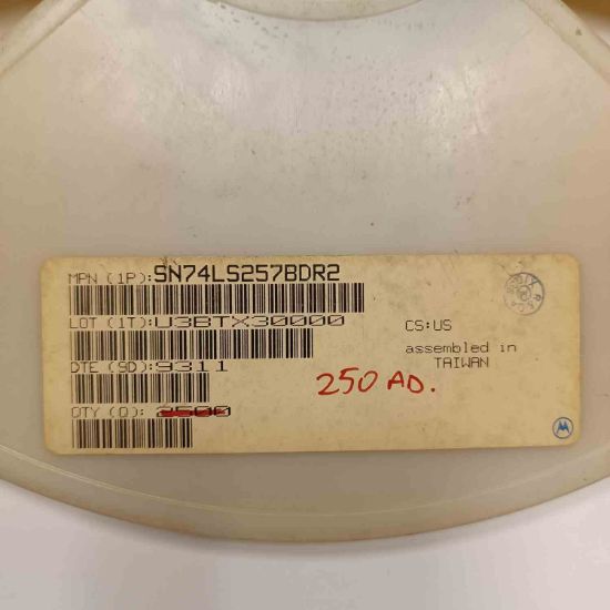 SN74LS257BDR2 SMD MOTOROLA 74 SERİSİ ENTEGRELER resmi