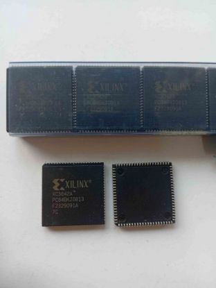 XC3042A-7C XİLİNX ENTEGRELER resmi