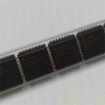 PALCE22V10Q-15JC ENTEGRELER resmi