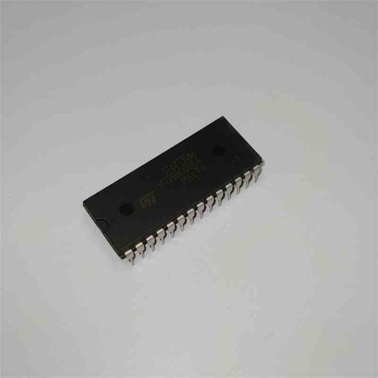 ST62T30B6 DIP28 STMicroelectronics ENTEGRELER resmi