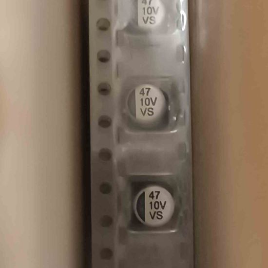 47MF 10V  5x5 SMD KONDANSATÖR resmi