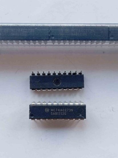 MC74AC273N resmi