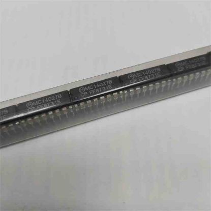 MC14027B DİP ENTEGRELER resmi