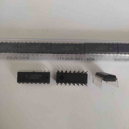CD4502BE DIP ENTEGRELER resmi
