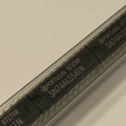 SN74ALS541N DİP PORTUGAL 74 SERİSİ ENTEGRELER resmi