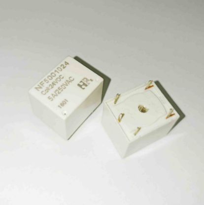 NF5001D24 24V 5A 1NO 5PIN HF MİLİONSPOT RÖLE resmi