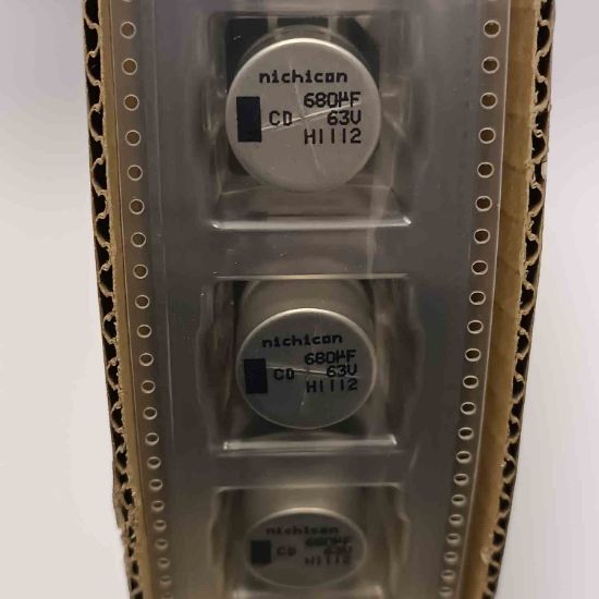 UCD1J681MNQ1MS 680MF 63V 16x16.5 NICHICON SMD KONDANSATÖR resmi