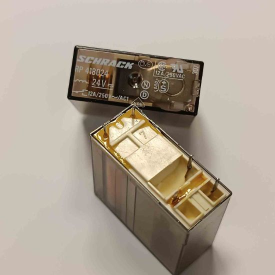 RP418024 24V 12A 1C 5PIN SCHRACK GÜÇ RÖLE resmi