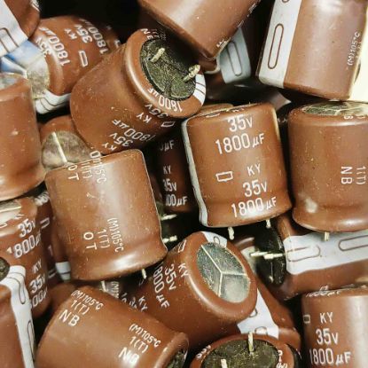 1800MF 35V ELKO 18x20 NIPPON 105 resmi